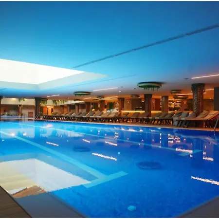 King's Square Lux 2