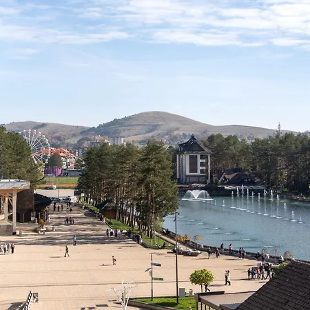 King's Square Lux 2 Apartment